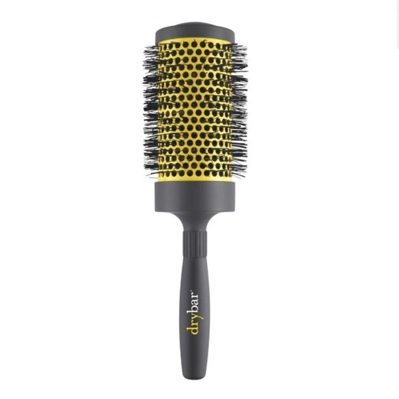 Drybar heated brush and round brush, drybar brush, heated brush, blowout brush - Picture 5 of 6
